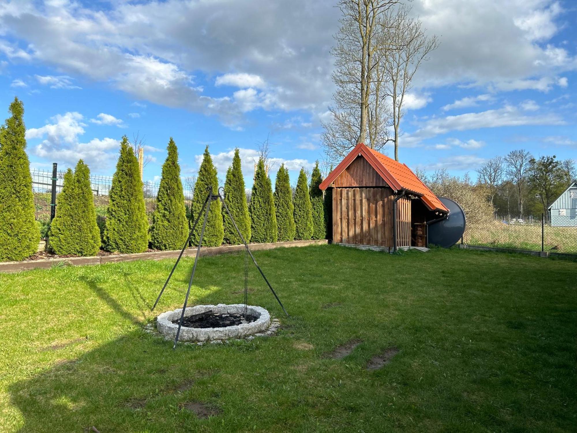 Caloroczny Domek Nad Jeziorem - Balia Z Jacuzzi Villa Balewo  Eksteriør billede